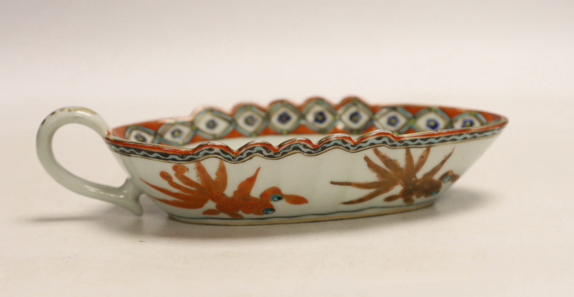 Three Chinese porcelain dishes, largest 18cm wide